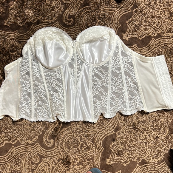 VINTAGE white Corset - Picture 5 of 7